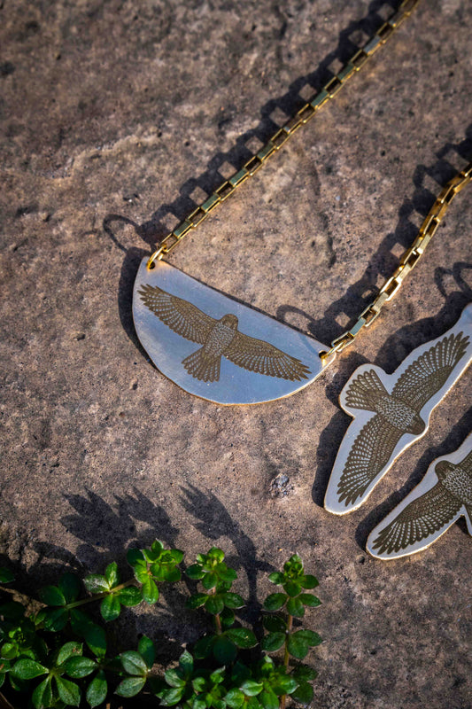 Red Tail Hawk Engraved Brass Set